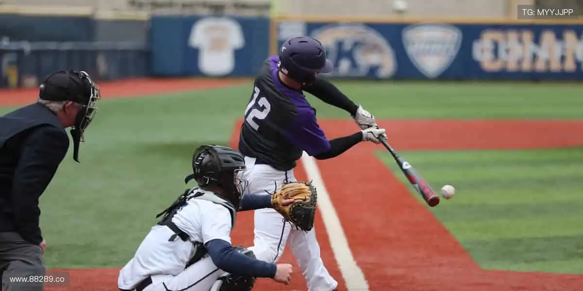 热血赛事，激情一触即发！🔥 每一次挥汗，都是对胜利的渴望！